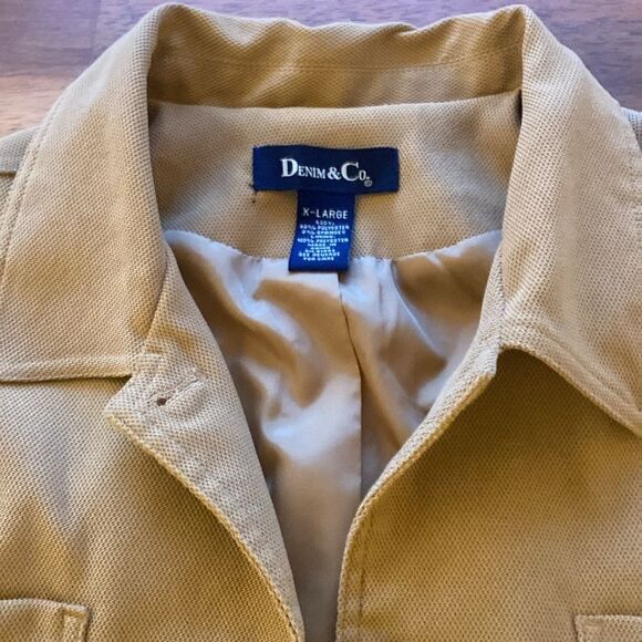 Fully Lined Button Down Jacket - Picture 2 of 8